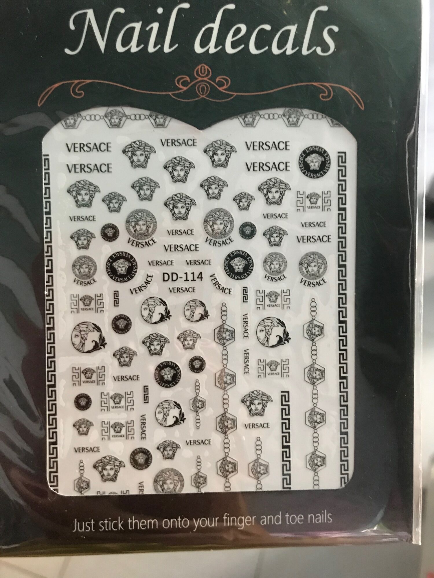 Stiker dán móng thương hiệu , stick dán gucci, lv