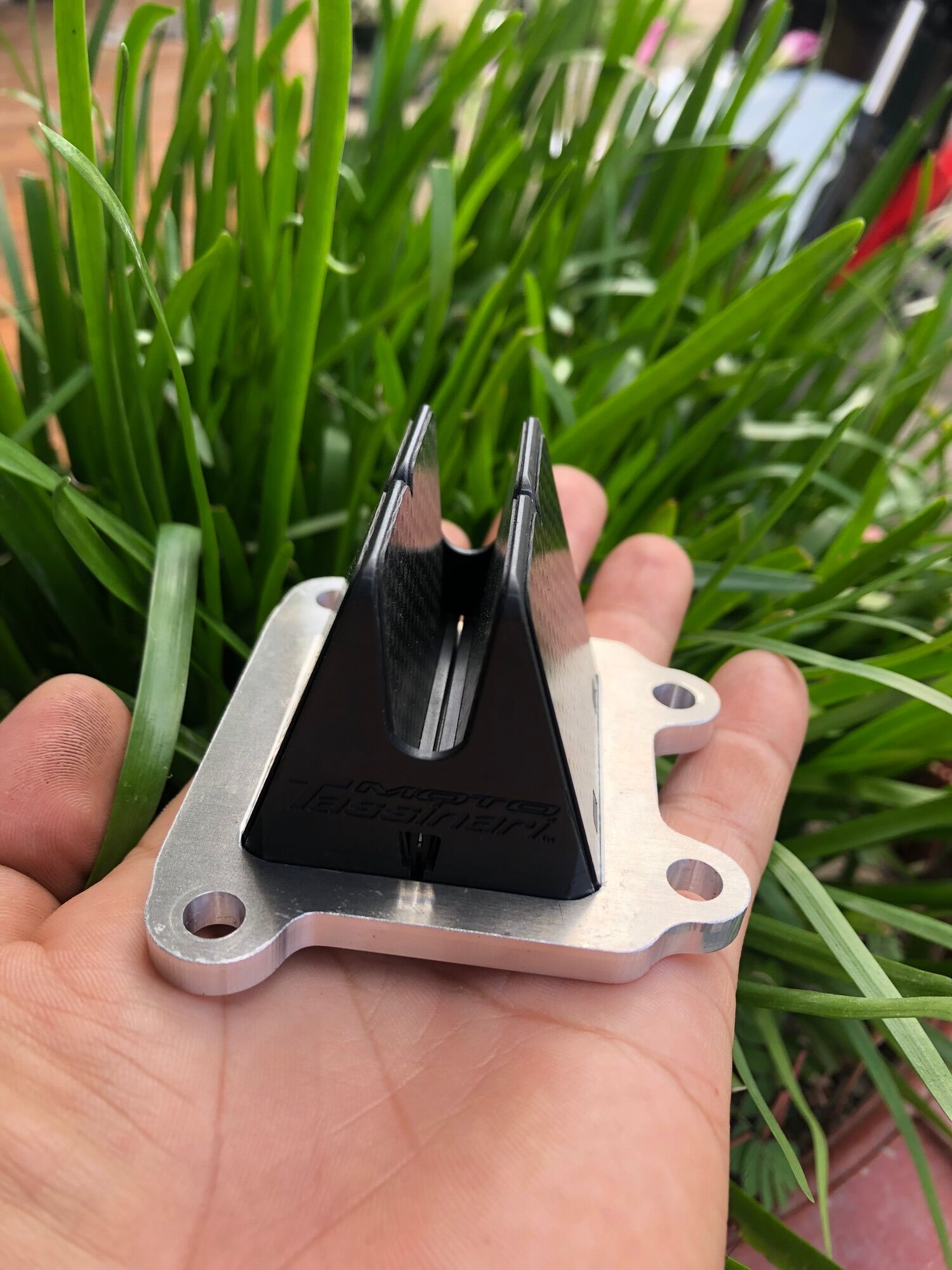 Lưỡi gà xipo 2 cổng nạp