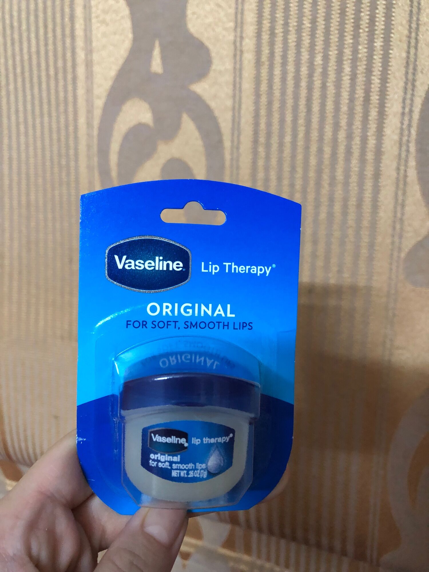 Son dưỡng môi Vaseline mềm mịn chống khô nứt, thâm môi dạng hũ 7gram không màu