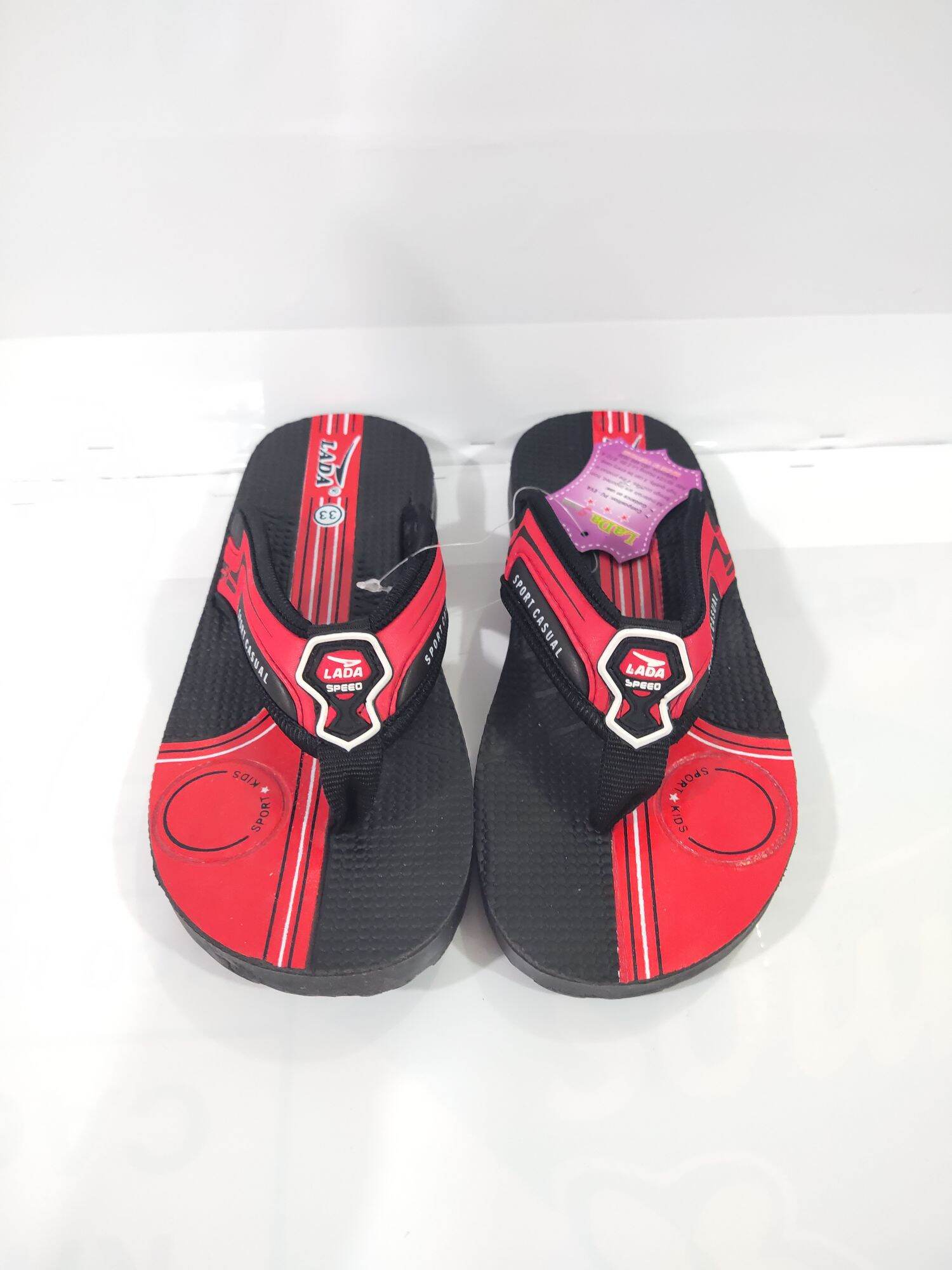 Dép xỏ ngón bé trai
