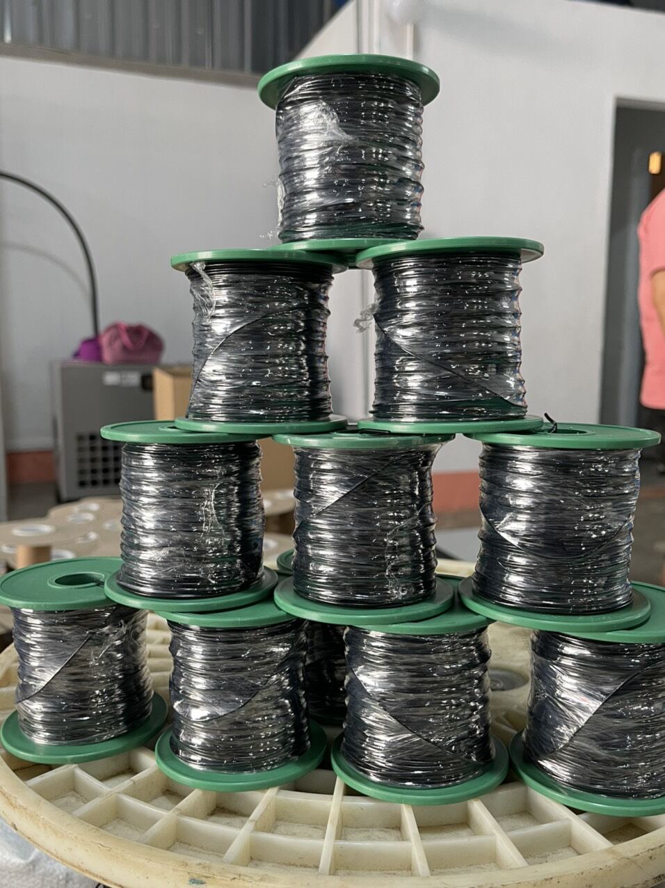 Dây kẽm bọc nhựa uốn cây cảnh 100m lõi 0.95mm, buộc dây điện, dây buộc hàng hóa