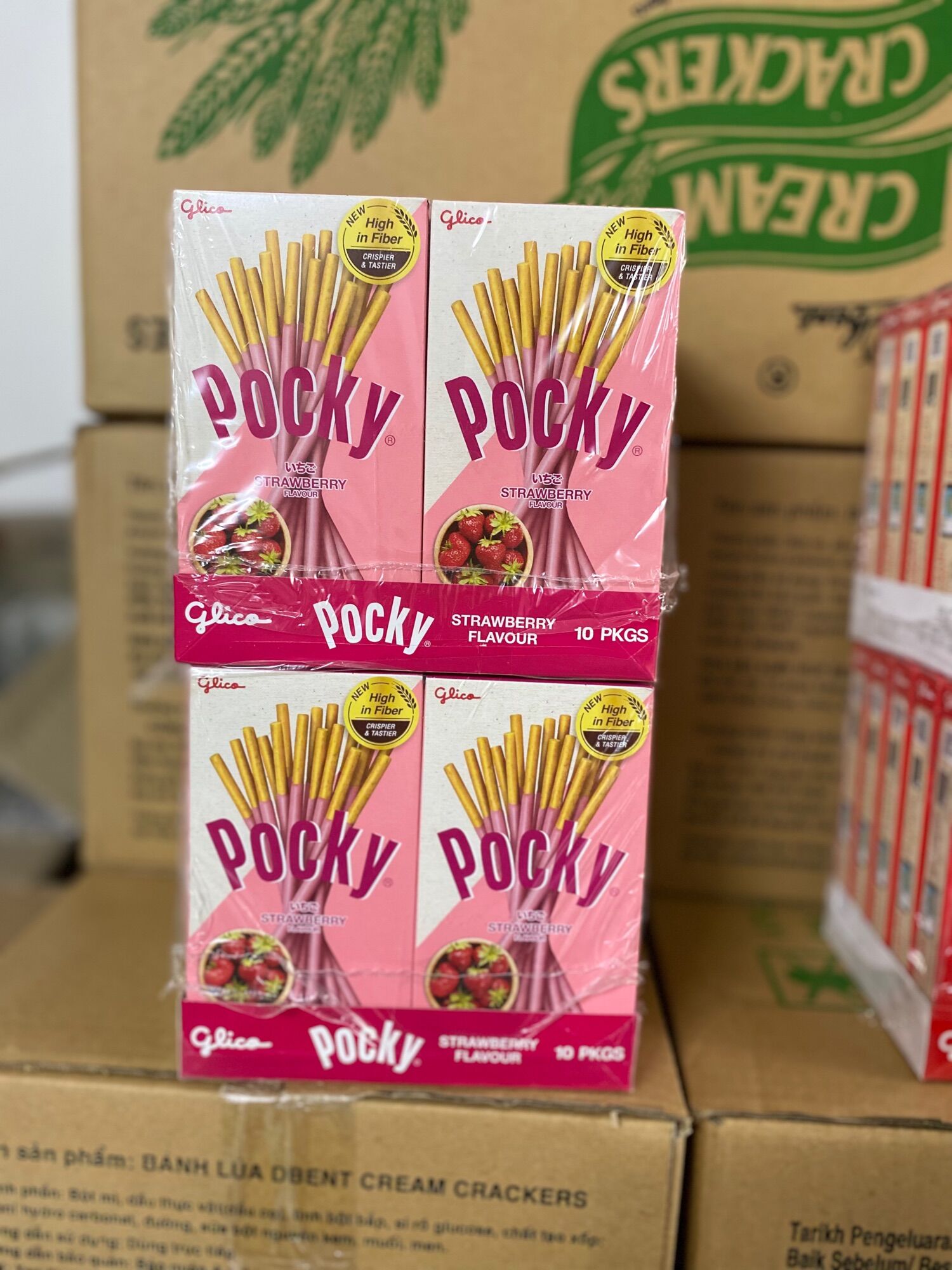 Bánh que phủ kem nhiều vị GLICO Pocky (Combo 10 hộp - 2 socola 2 dâu 2 cookie 2 matcha 2 double choco)