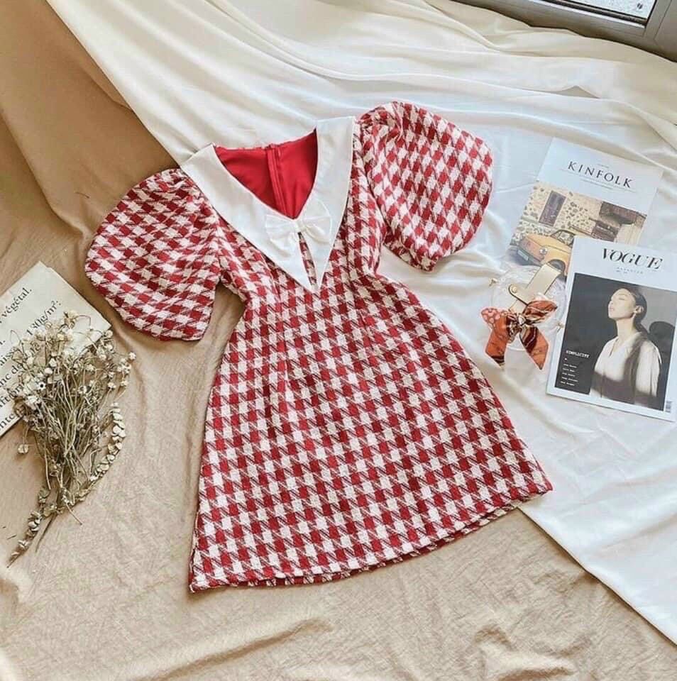 Đầm caro đỏ cổ nhọn ❤️❤️❤️