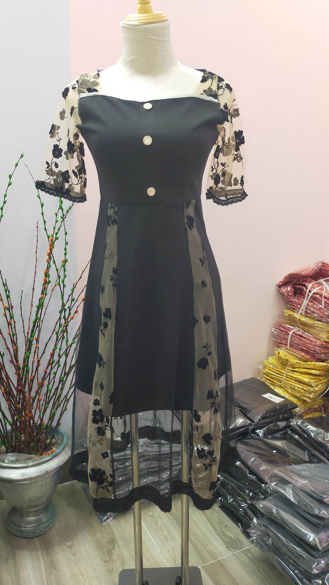 Đầm Xòe Chất Umi Phối Lưới