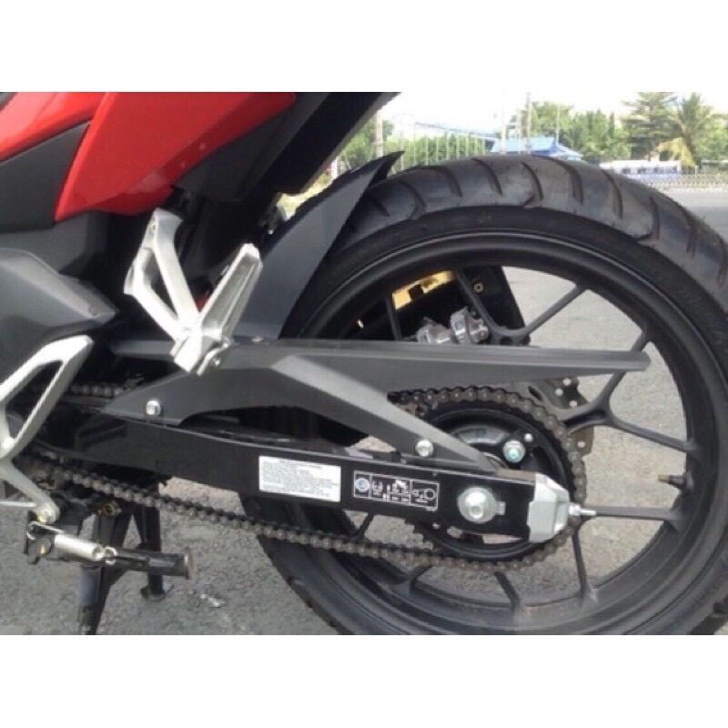 DÈ chắn bùn WINNER-WINNER X Đen Và Carbon