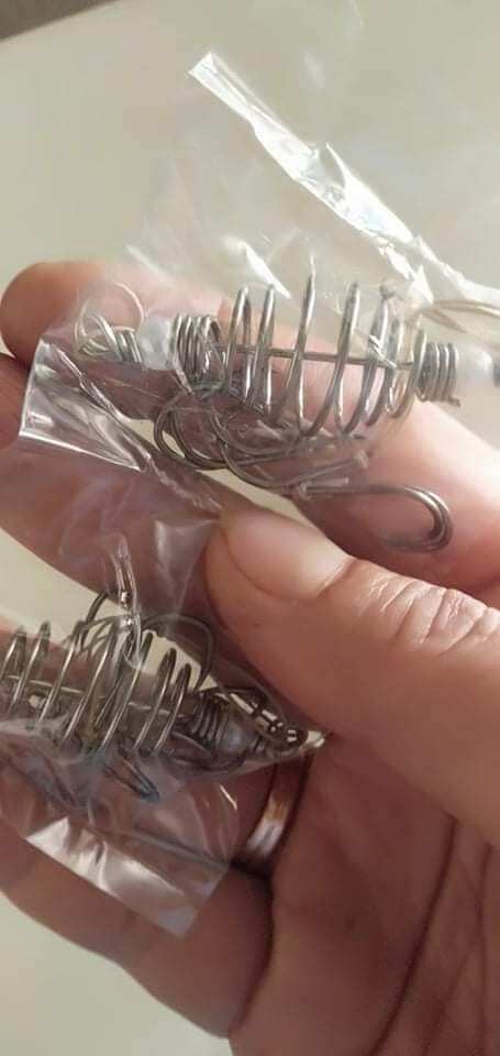 Lưỡi câu lăng xê tự buộc