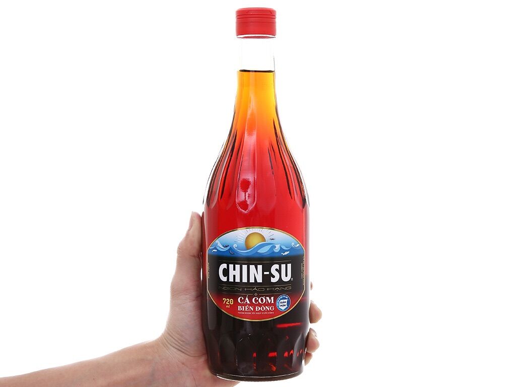 Nước mắm Chinsu cá cơm biển đông 720ml - chai sành