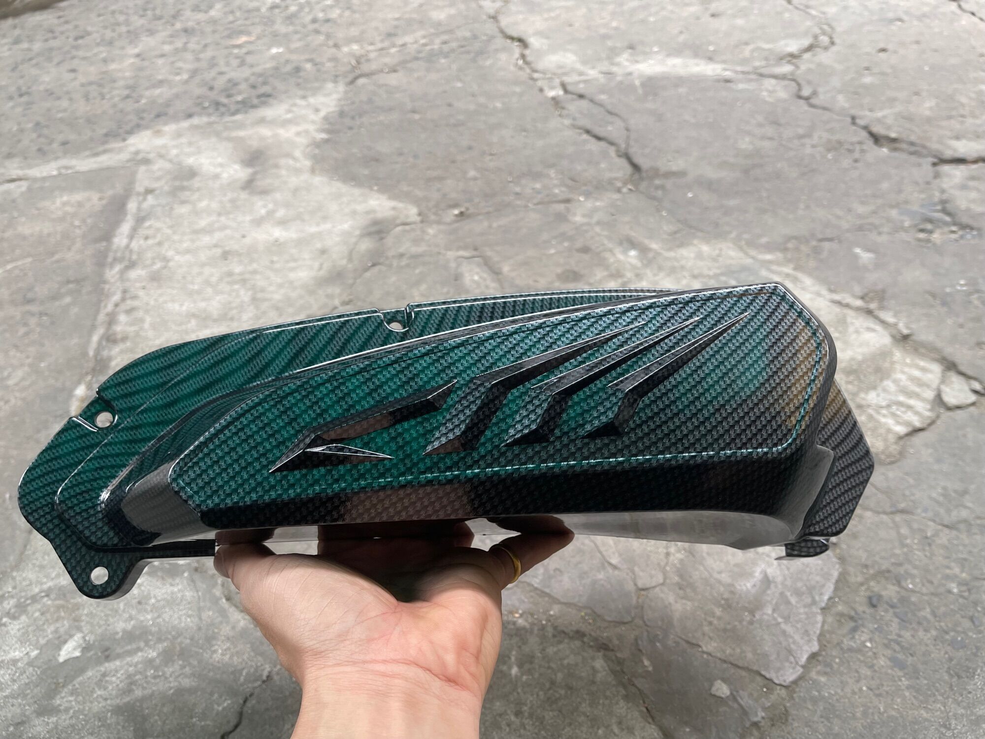Ốp Pô E SH350i Carbon