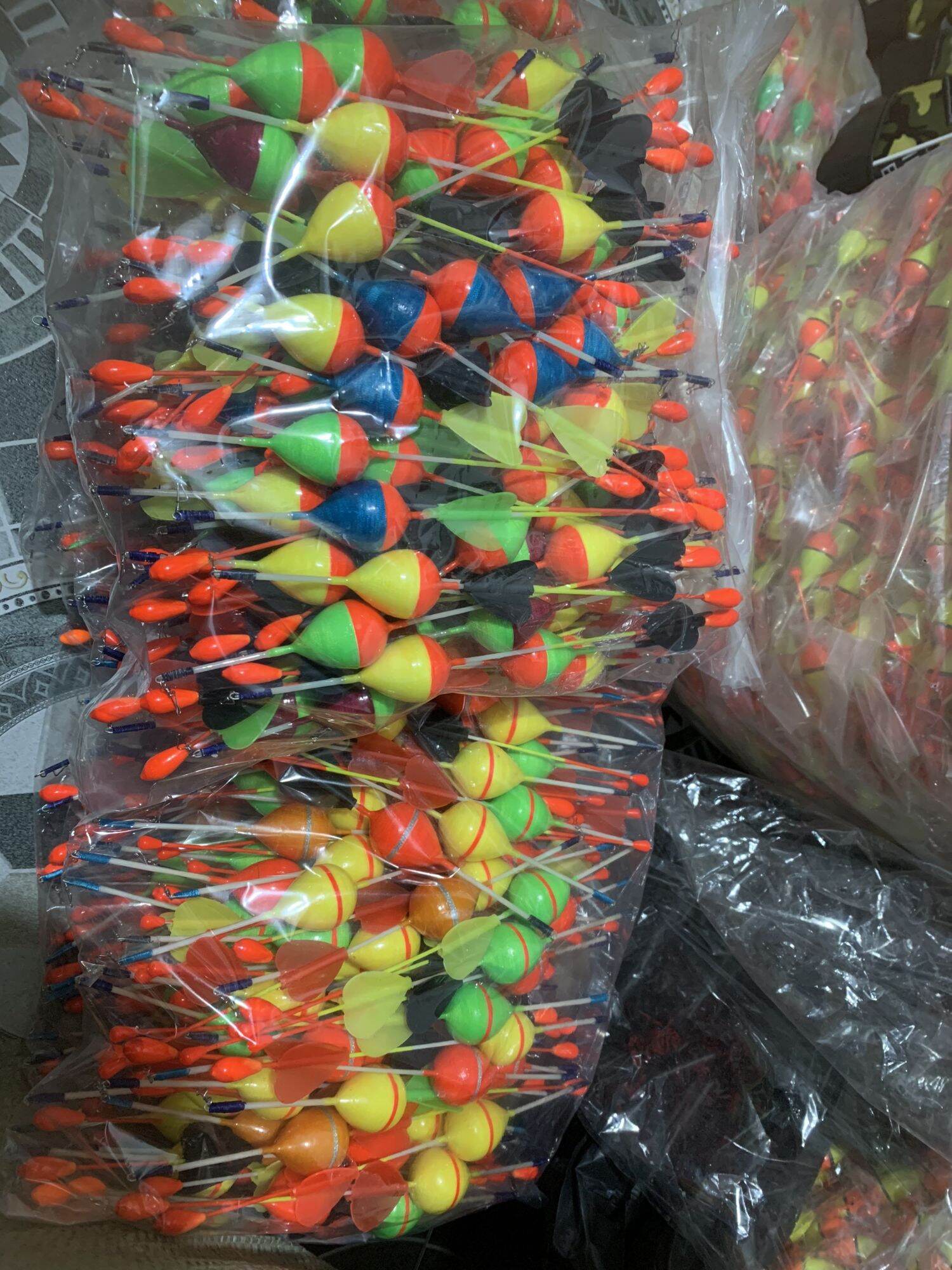 phao lục đầu cần