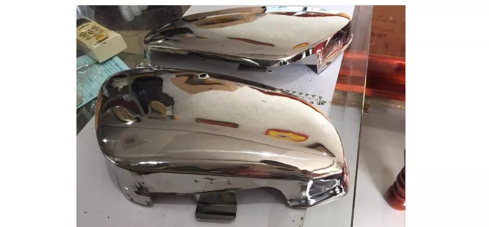 Cặp nắp cốp bằng inox cho honda cub cánh én 79+81+86