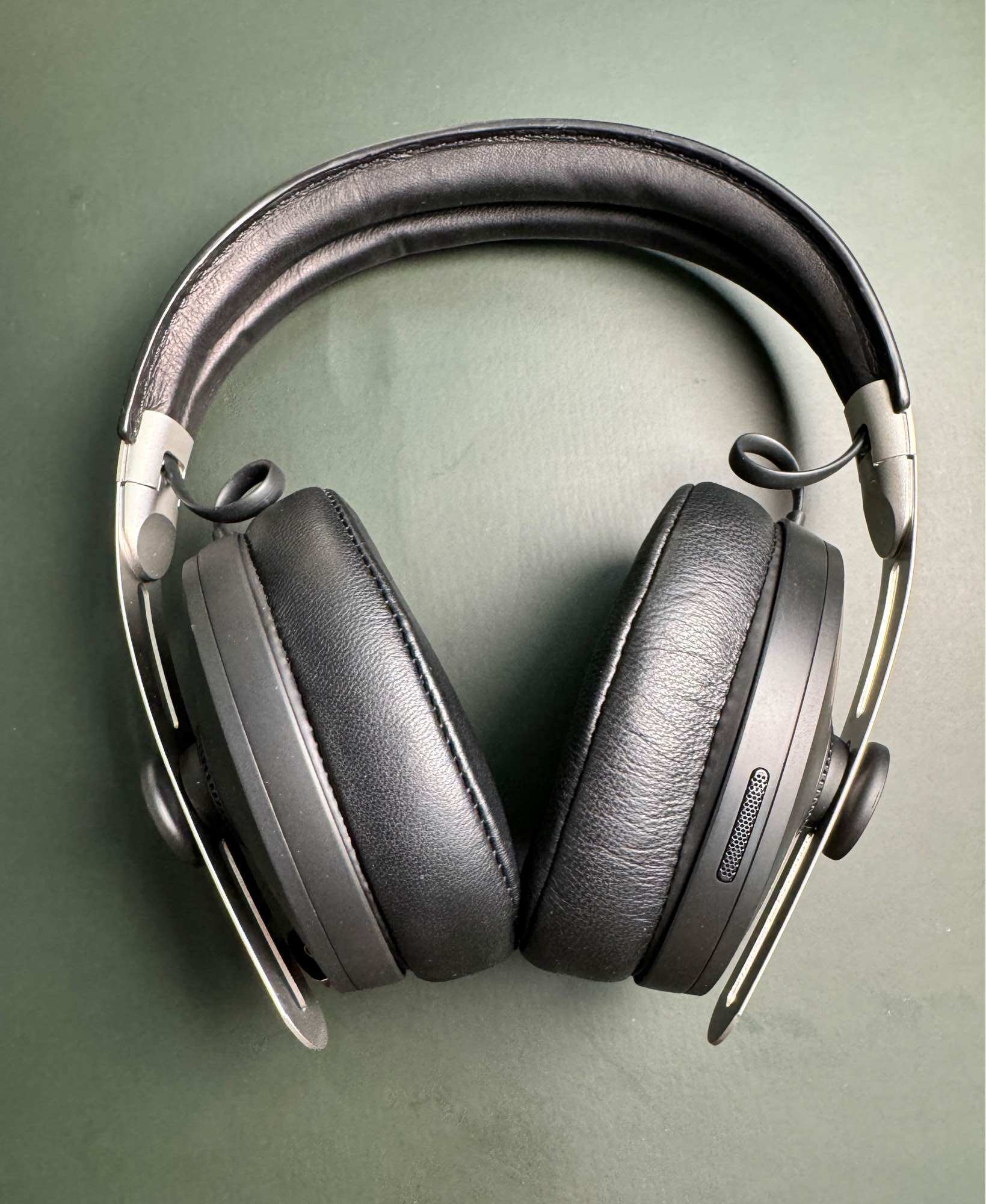 Tai nghe Sennheiser Momentum Wireless 3 - Black (used)