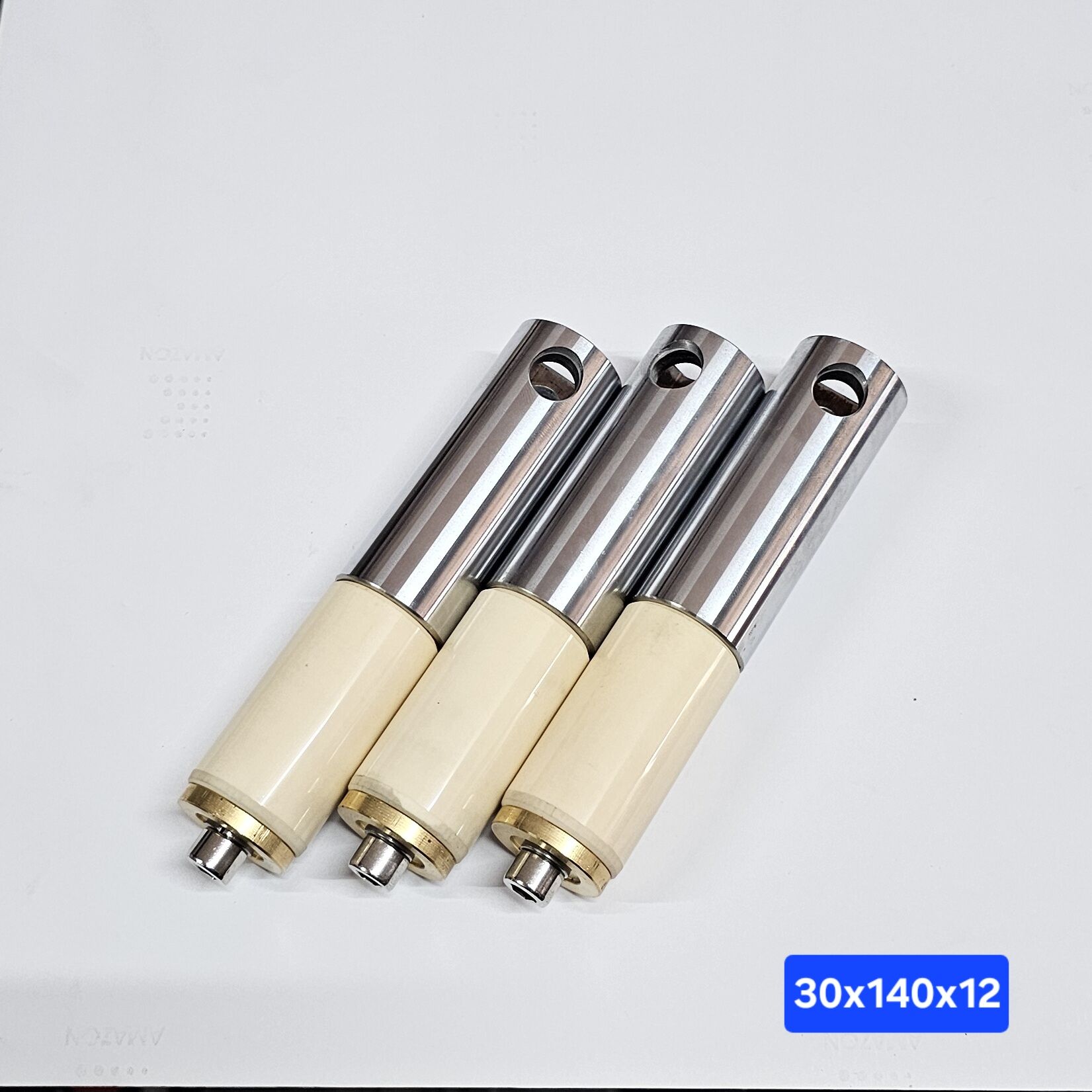 Ty sứ 30 dài 140 lỗ ắc 12 đầu xịt Hyundai 2hp AHC30 AHC36 Vinafarm 830CP 839CP