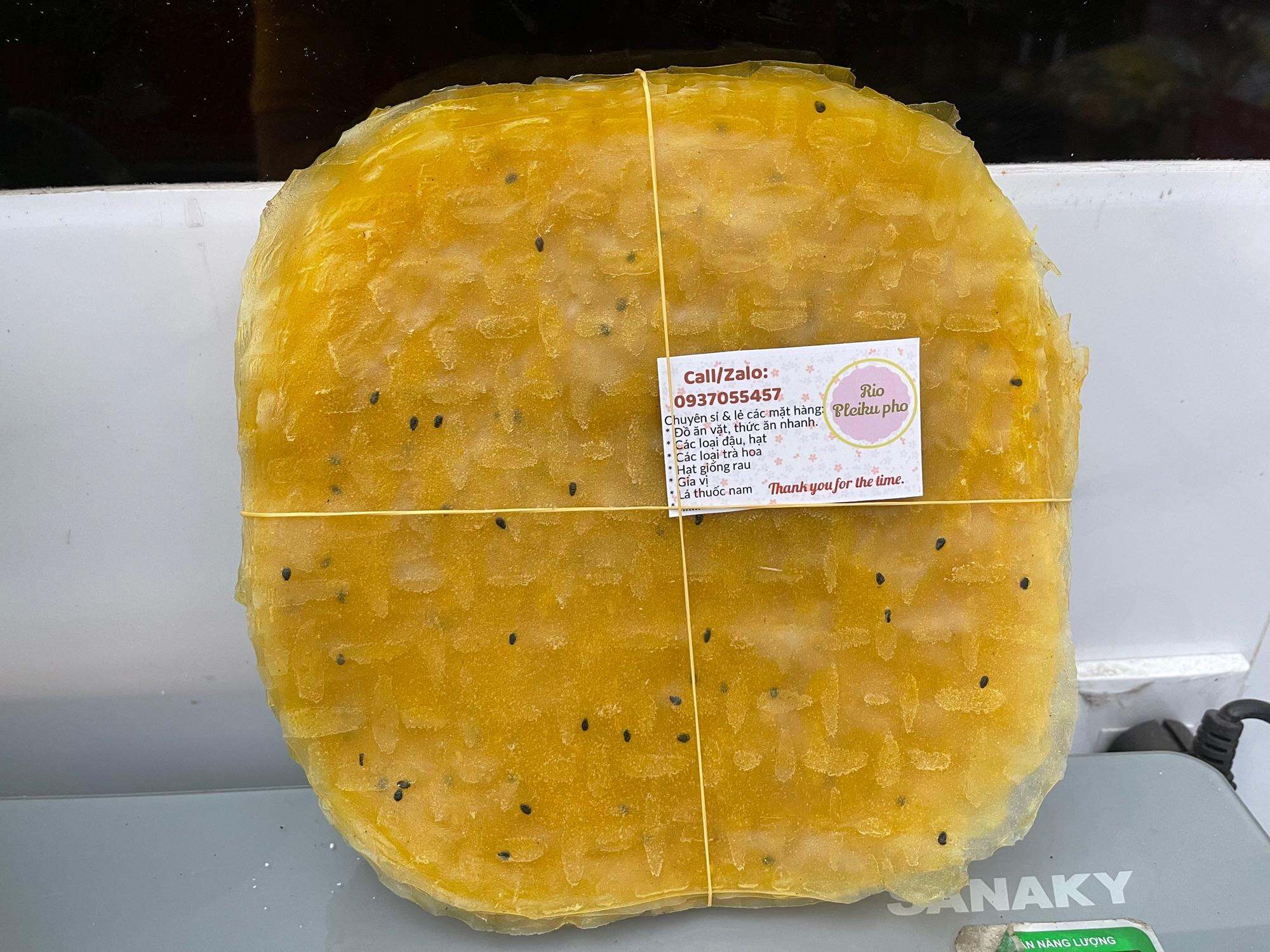 Xấp 20 bánh tráng dùng làm bánh trang nướng trứng Đà lạt