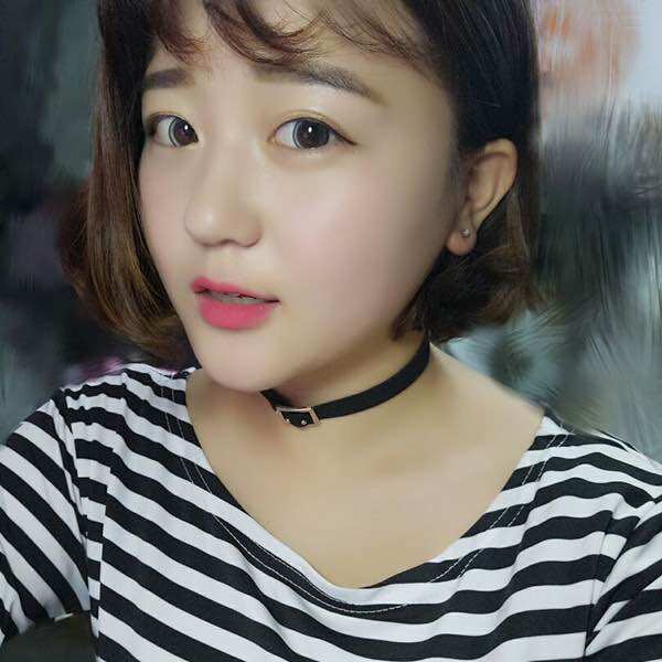 Chocker vải nhung cá tính