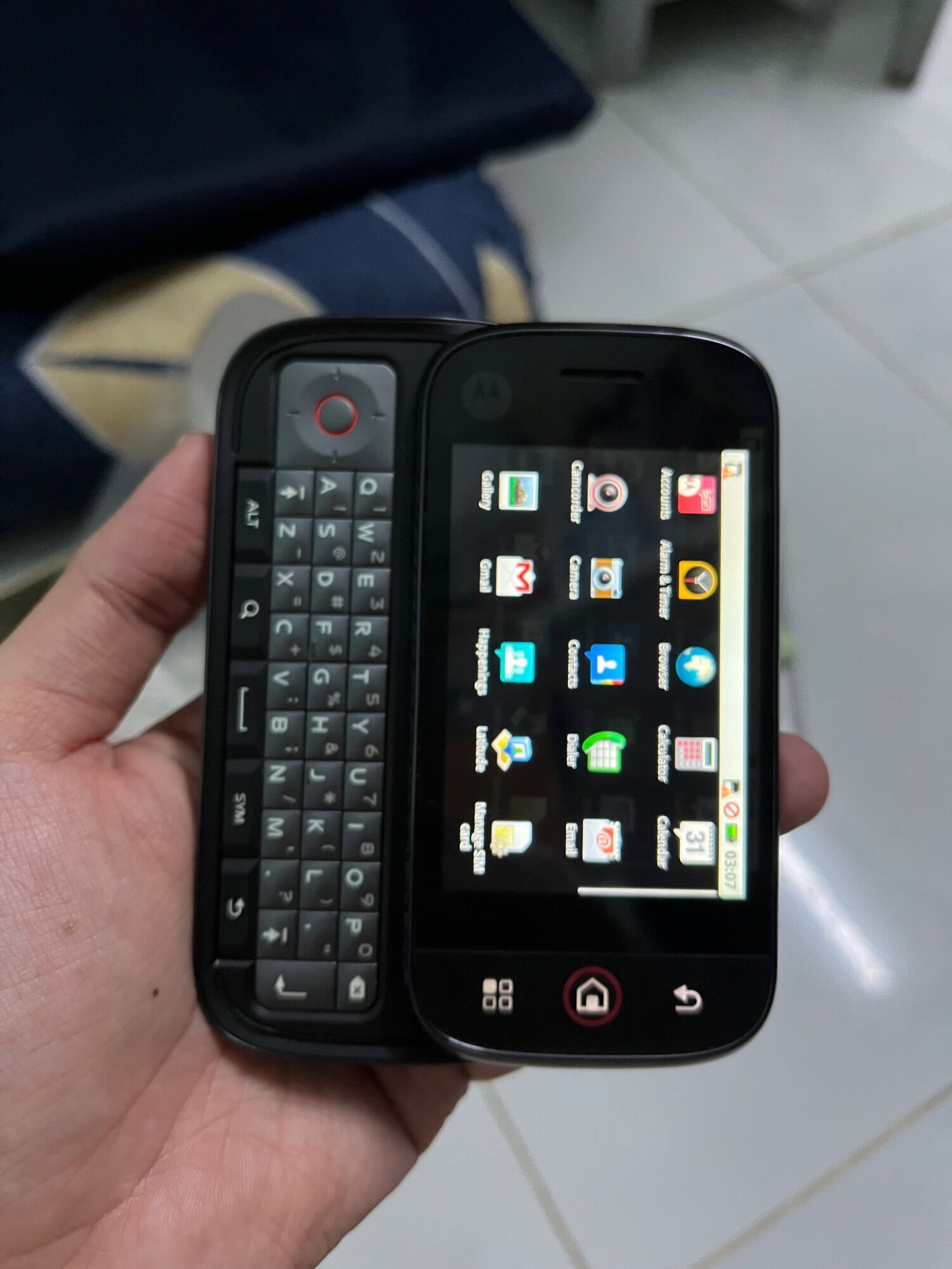 ĐIỆN THOẠI MOTOROLA DEXT FULLBOX