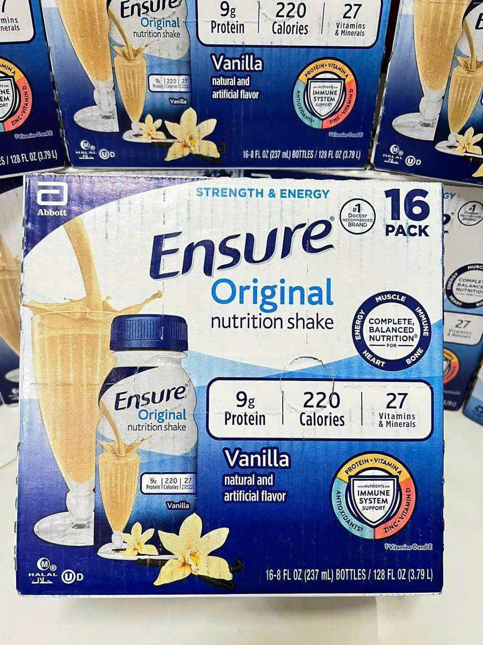Sữa Nước Ensure Original Nutrition Shake Vanilla / Socola / Dâu Tây 237 ml x 16 Chai Của Mỹ