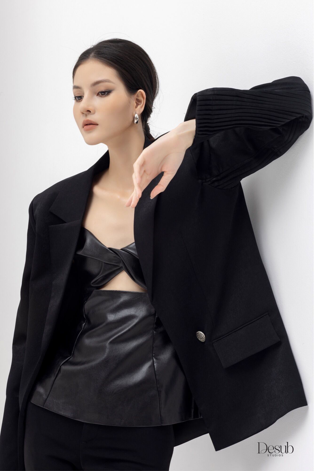 Áo da 2 dây Faux Leather Top DESUB STUDIOS