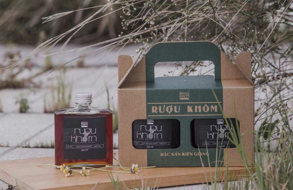 Rượu Khóm GREENFARM Hộp 4 Chai 250ml Loại Nước Khóm Lên Men Tự Nhiên Có Vị Ngọt Nồng Độ Rượu Nhẹ 8%, Quà Tặng Ý Nghĩa, Sang Trọng