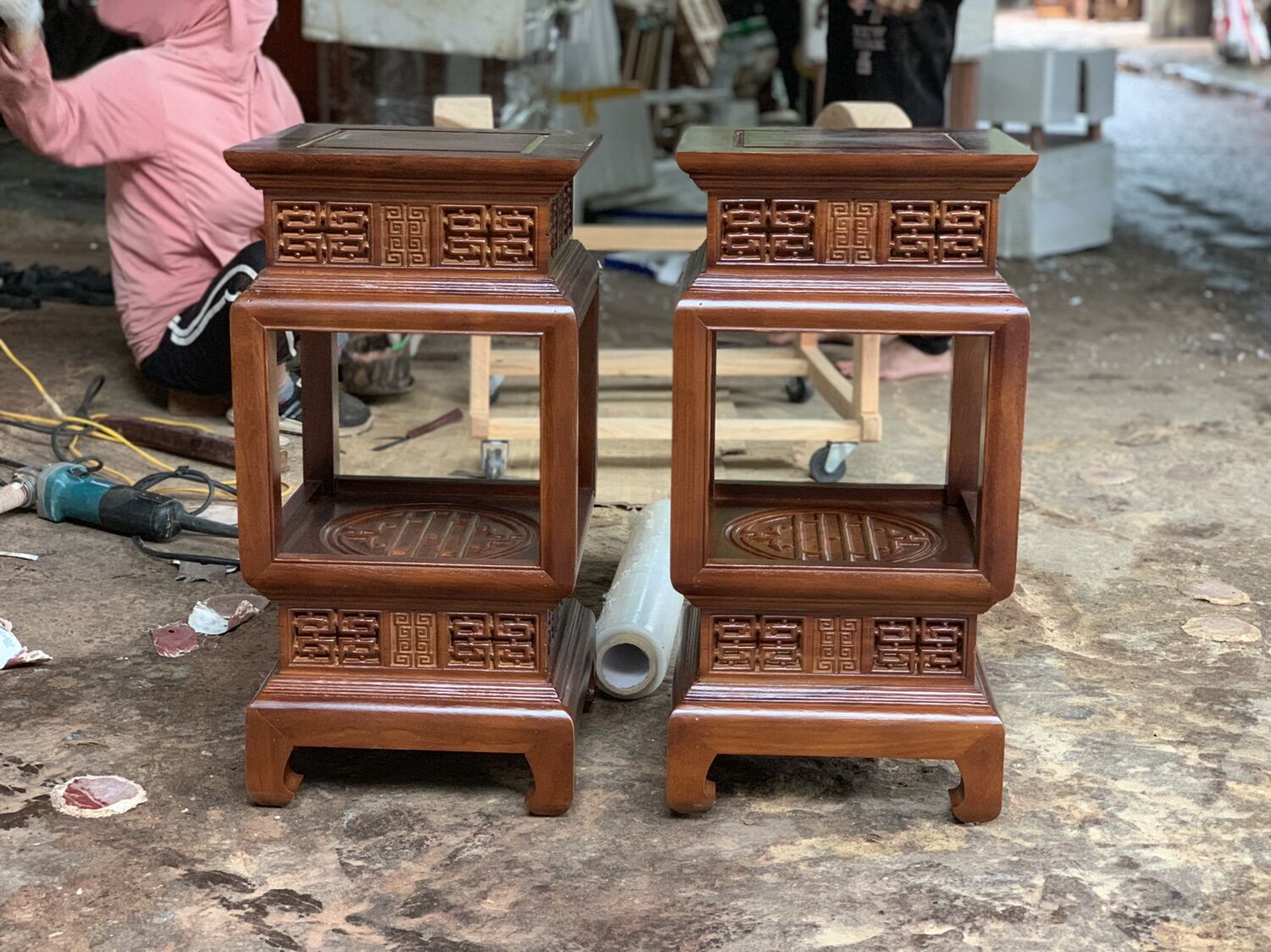 Đôn đèn gỗ hương mặt 30