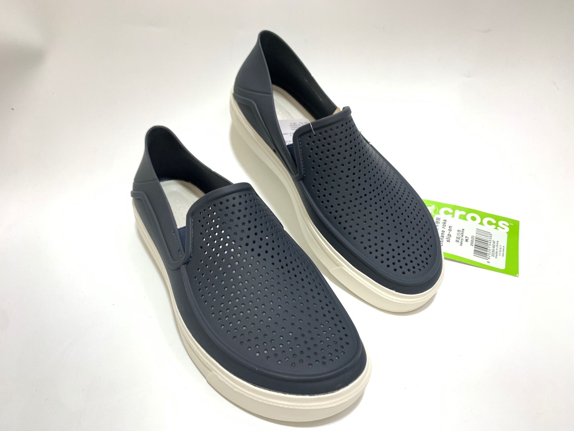 giày  crocs roka slip on