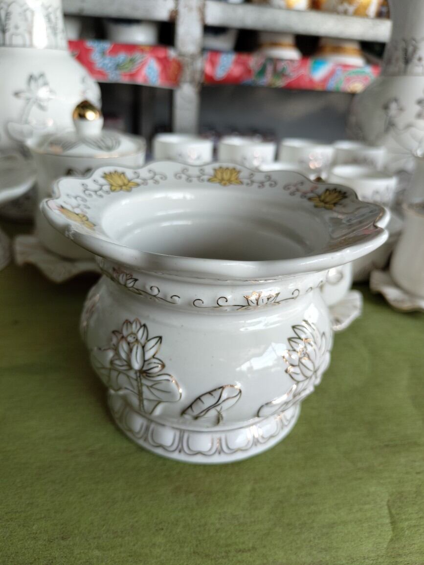 Bộ Thờ Cúng Bạch Ngọc Sen Cao Cấp