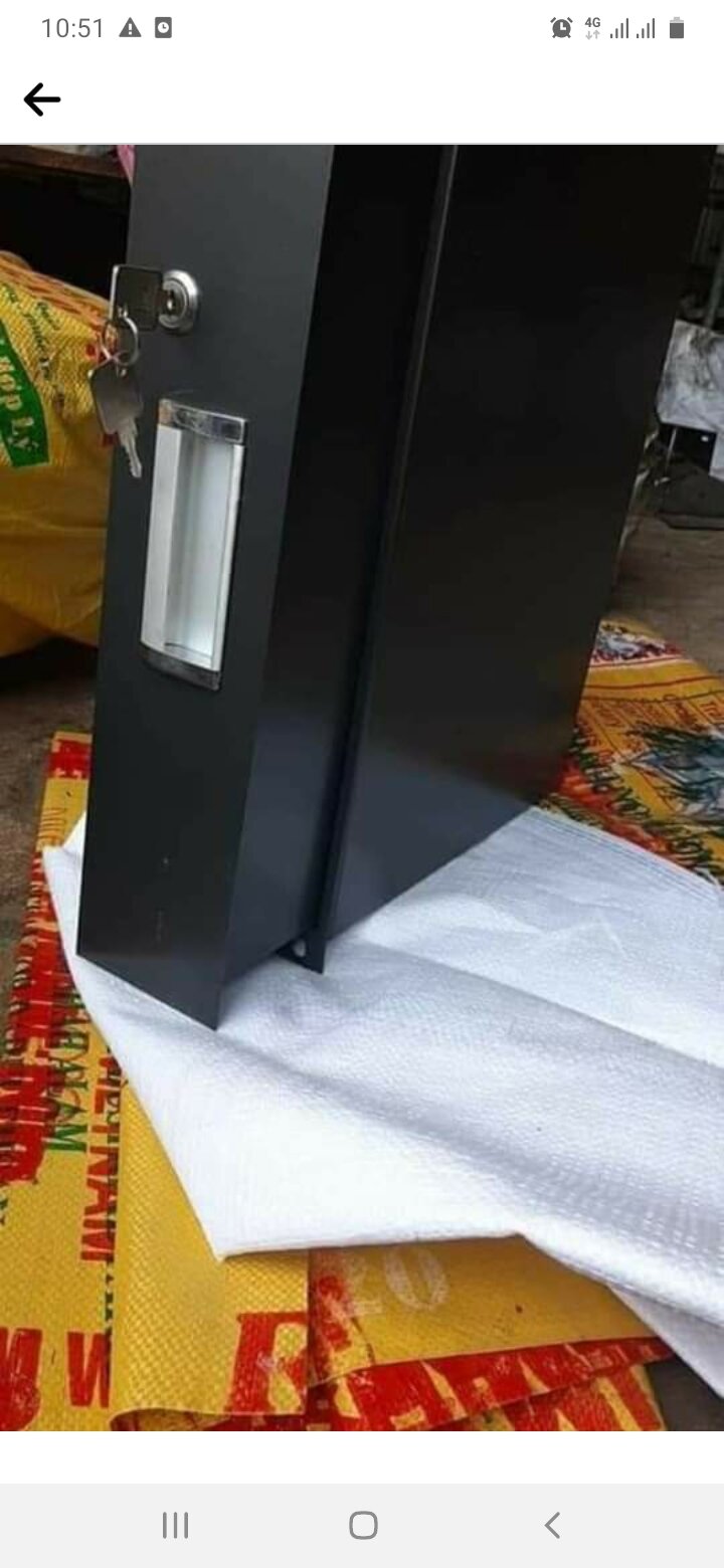 Tủ micro 2u gắn tủ máy 400k/ cái