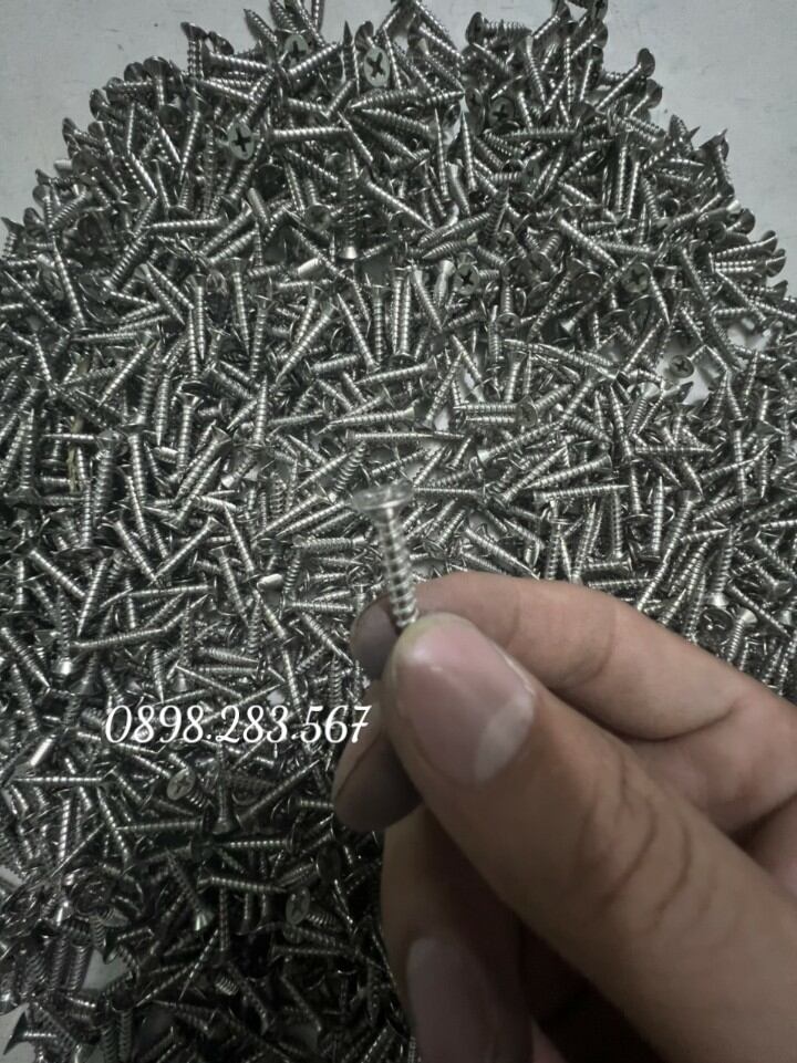 Vít inox 2cm phi 4 - Bịch 1 Kg