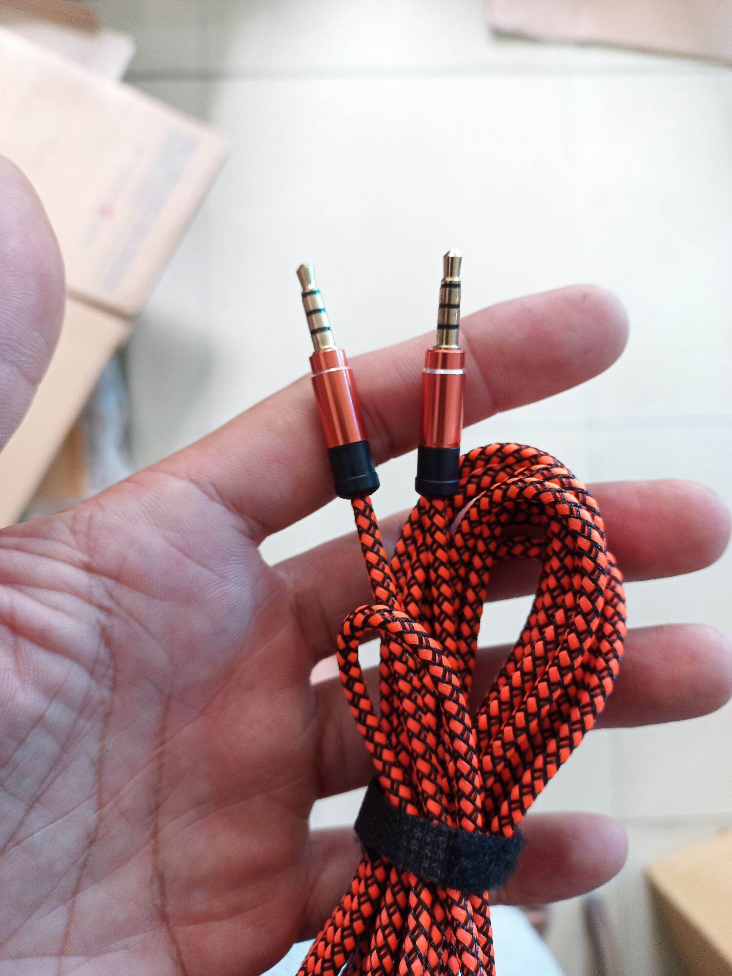 Jack 4 khấc 2 đầu 3.5 , cáp âm thanh 2 đầu 3.5, cáp hỗ trợ mic