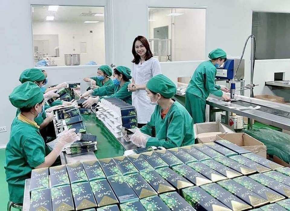 Dung dịch vệ sinh Green Care thơm mát,se khít