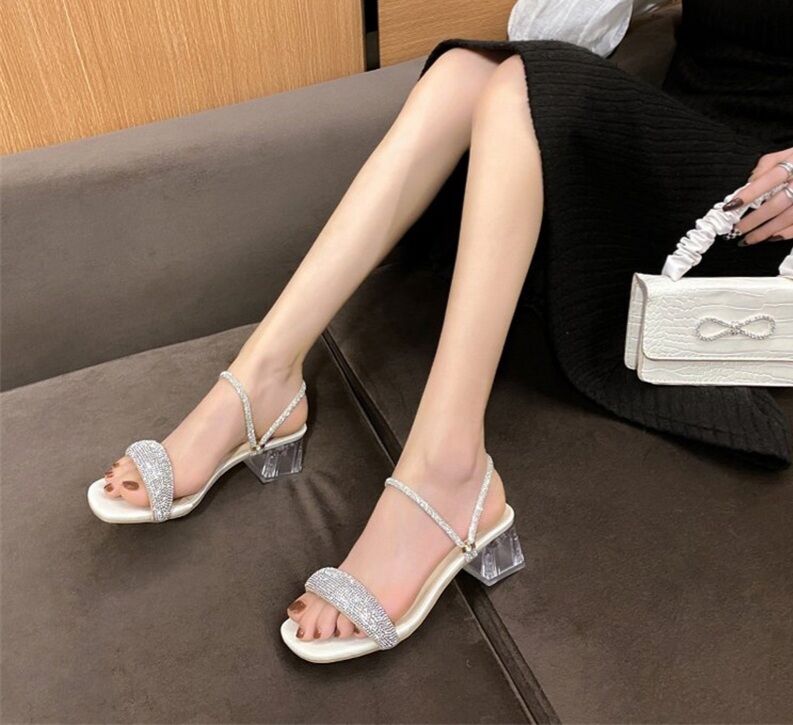 Ảnh thật giày cao gót,sandal size nhỏ 33 đến 44 cao 5p
