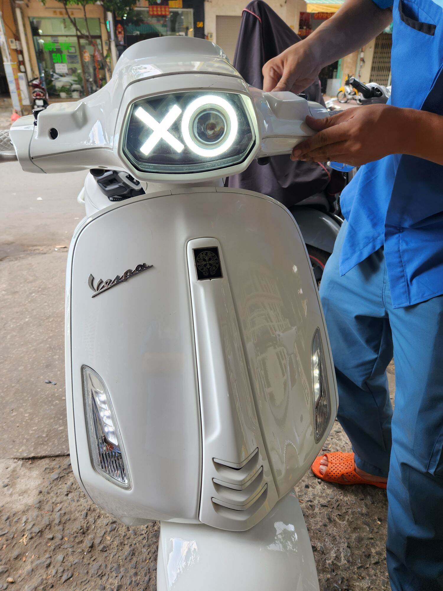 Đèn Pha Led Vespa