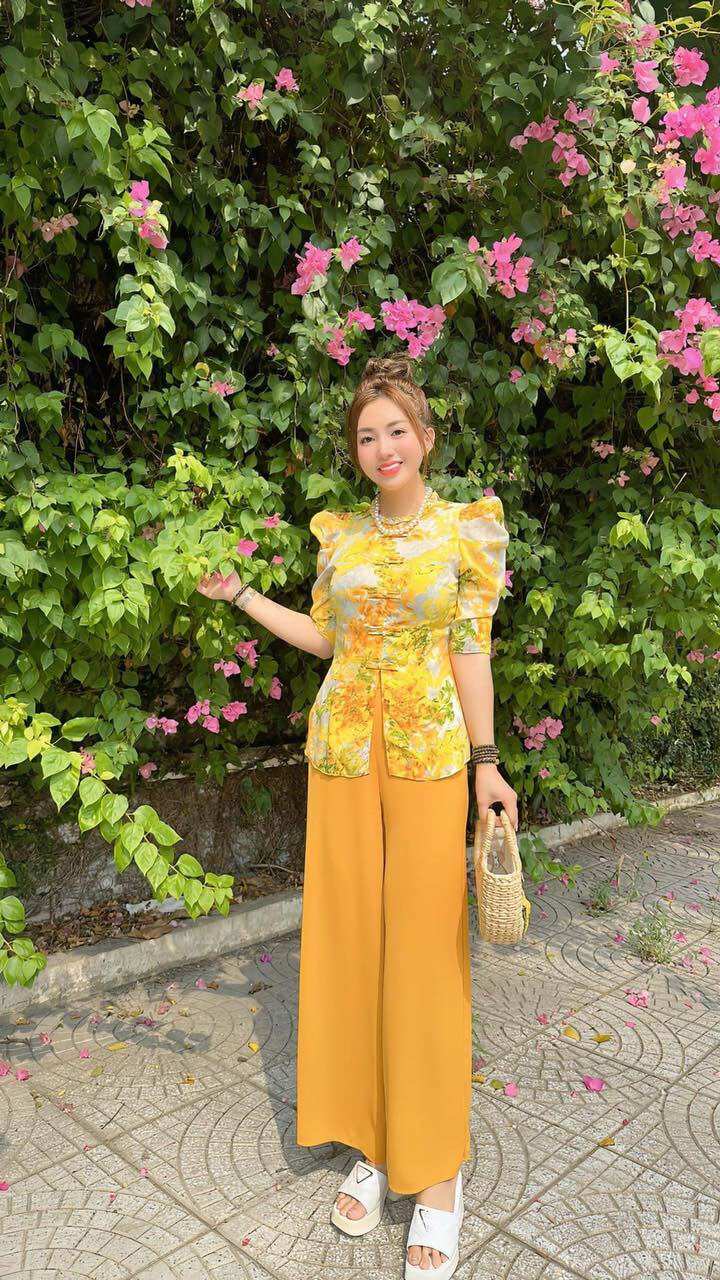 BỘ ÁO BÀ BA CỔ BÍNH TAY PHỒNG NỮ