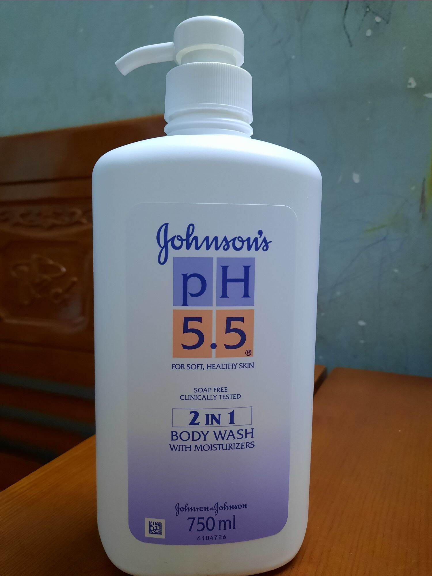 Sữa  tắm Johnson’s PH 5.5 chai 750ml