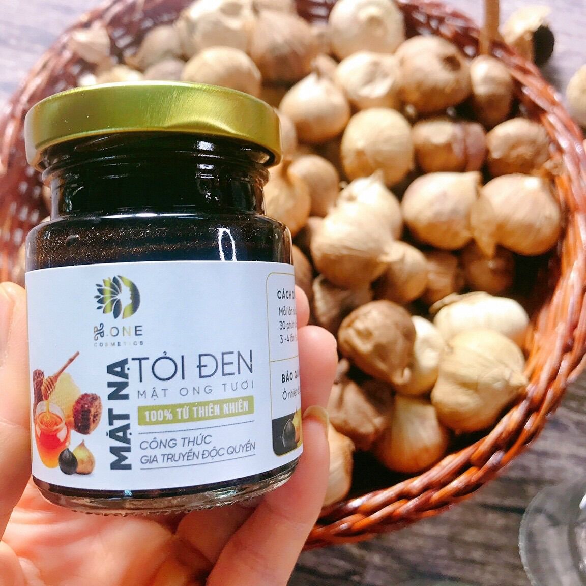Mặt nạ tỏi đen phấn hoa sữa ong chúa