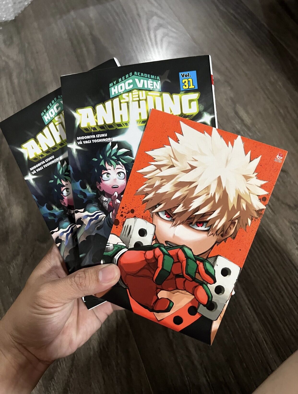Combo Học viện siêu anh hùng MHA 31 + Postcard