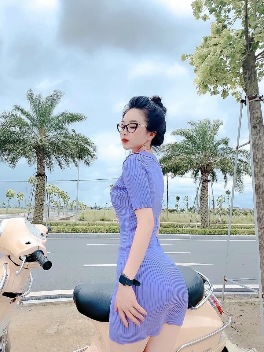 Váy đầm body len nữ cổ bẻ bassic