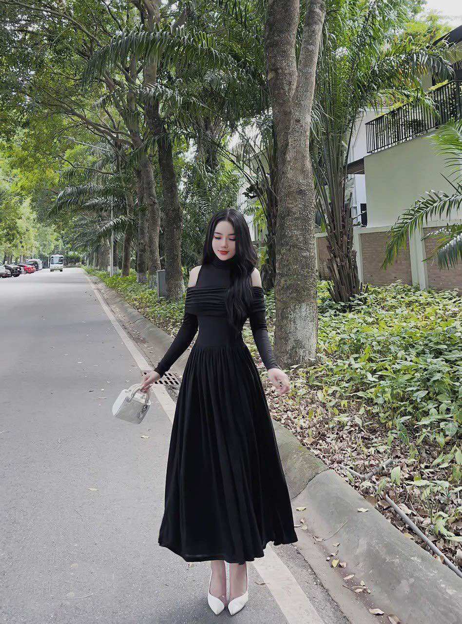 Đầm xoè