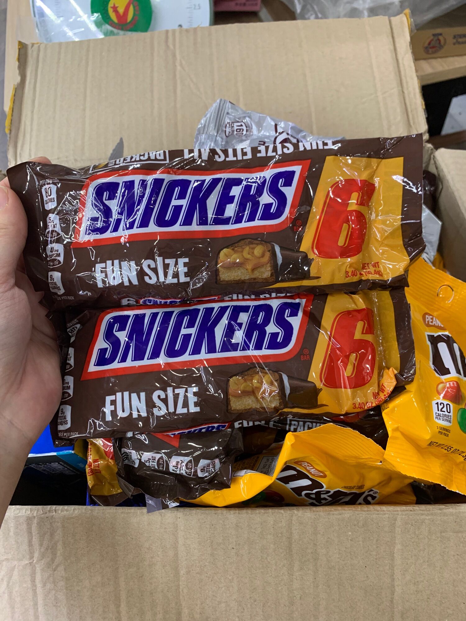 Sô-cô-la Mỹ Gói Mini Kisses - snickers - M&M ( Hàng Xách Tay)