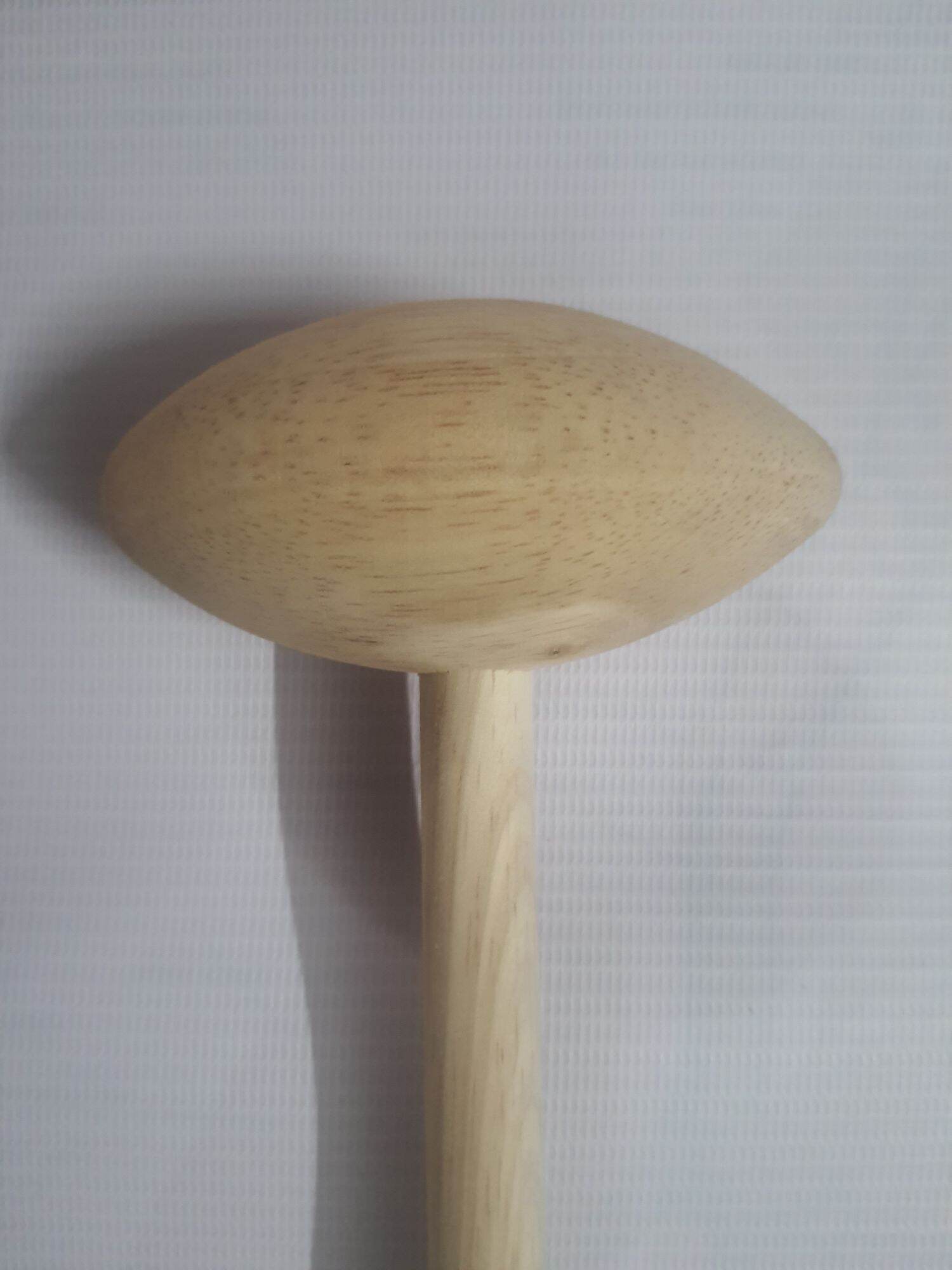búa gỗ gõ huyệt chân