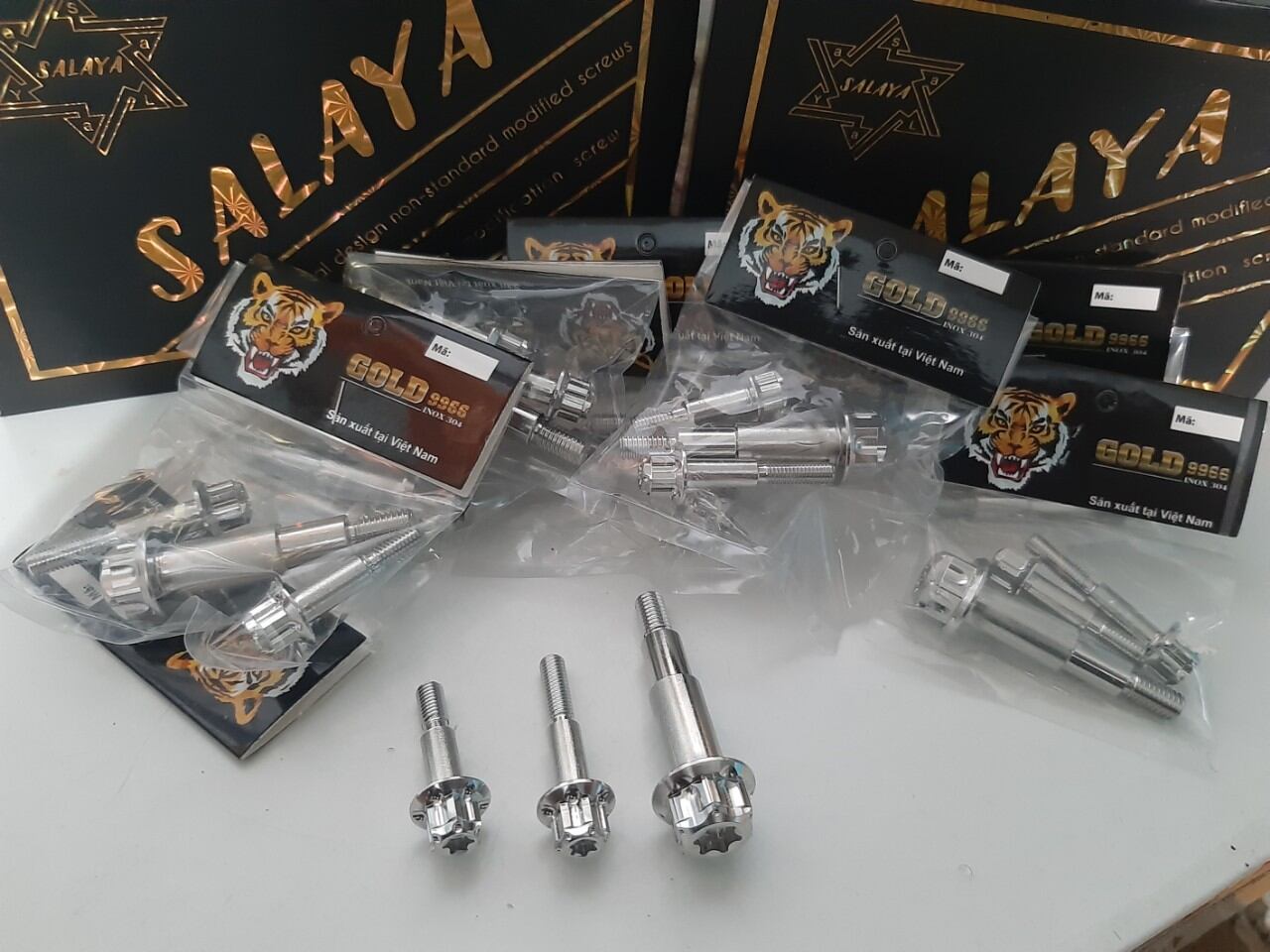 Ốc tay thắng vario