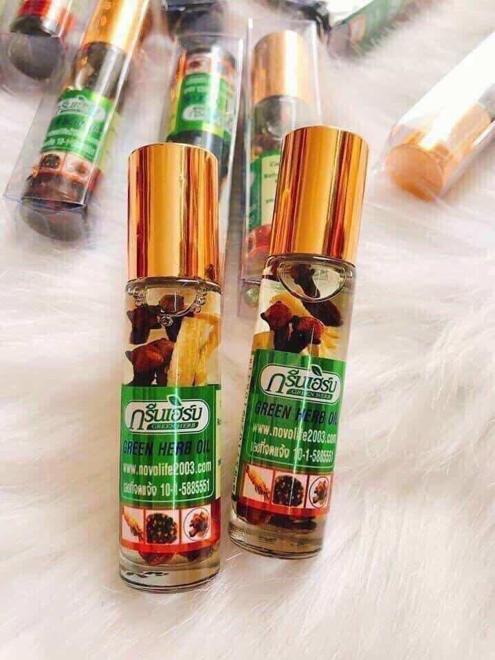 Dầu lăn nhân sâm thái lan green herb oil 8cc chính hãng