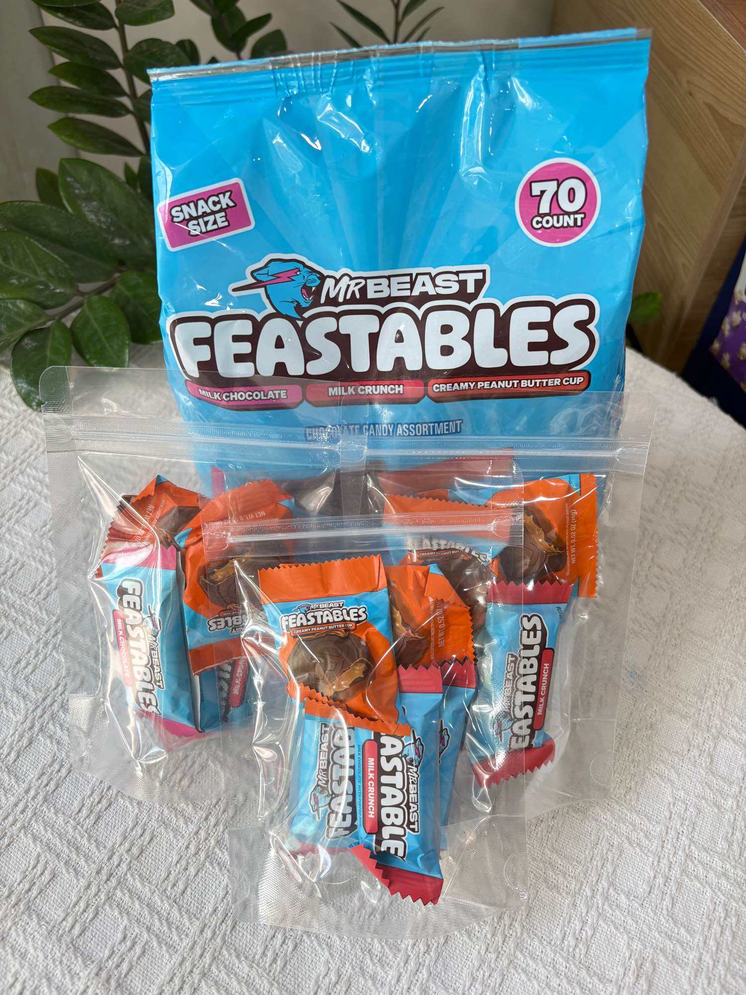 Combo 5 Thanh Socola MrBeast Feastables (Mix 3 Vị) – Milk Chocolate / Milk Crunch / Peanut Butter Cu