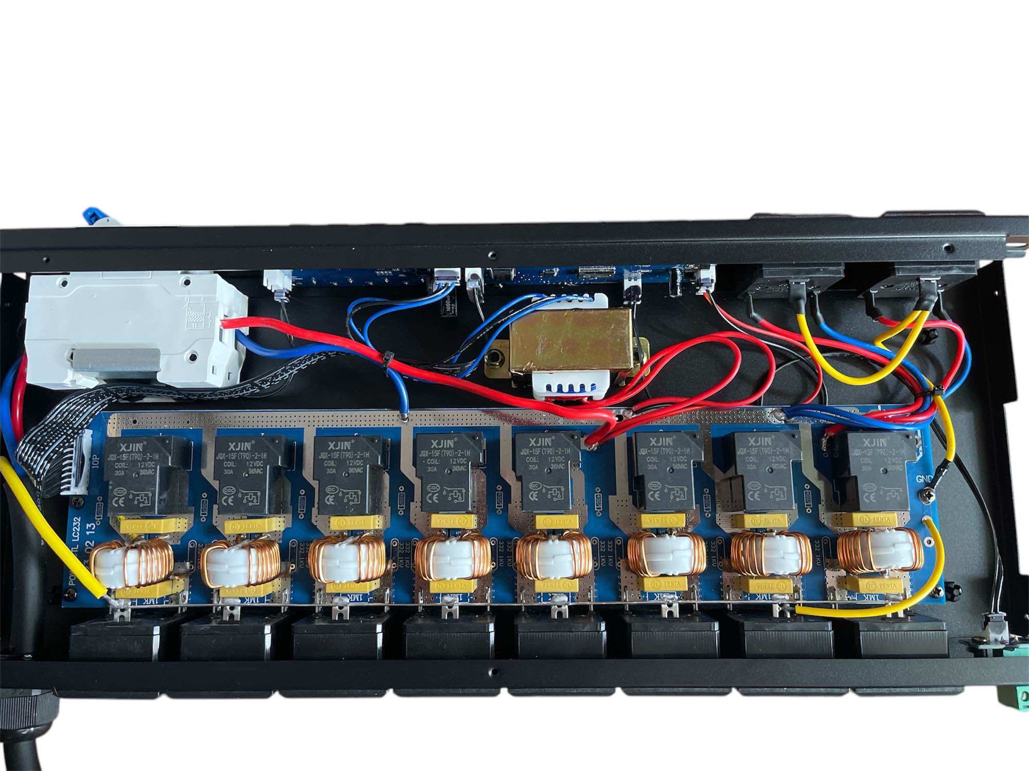 Quản lý nguồn dbx 1038 plus có lọc nhiễu