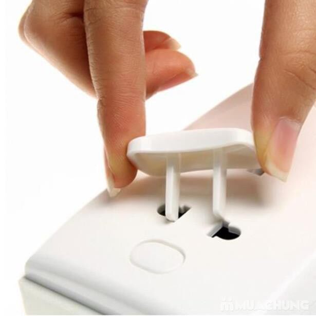 Nút bịt ổ điện giữ an toàn cho bé