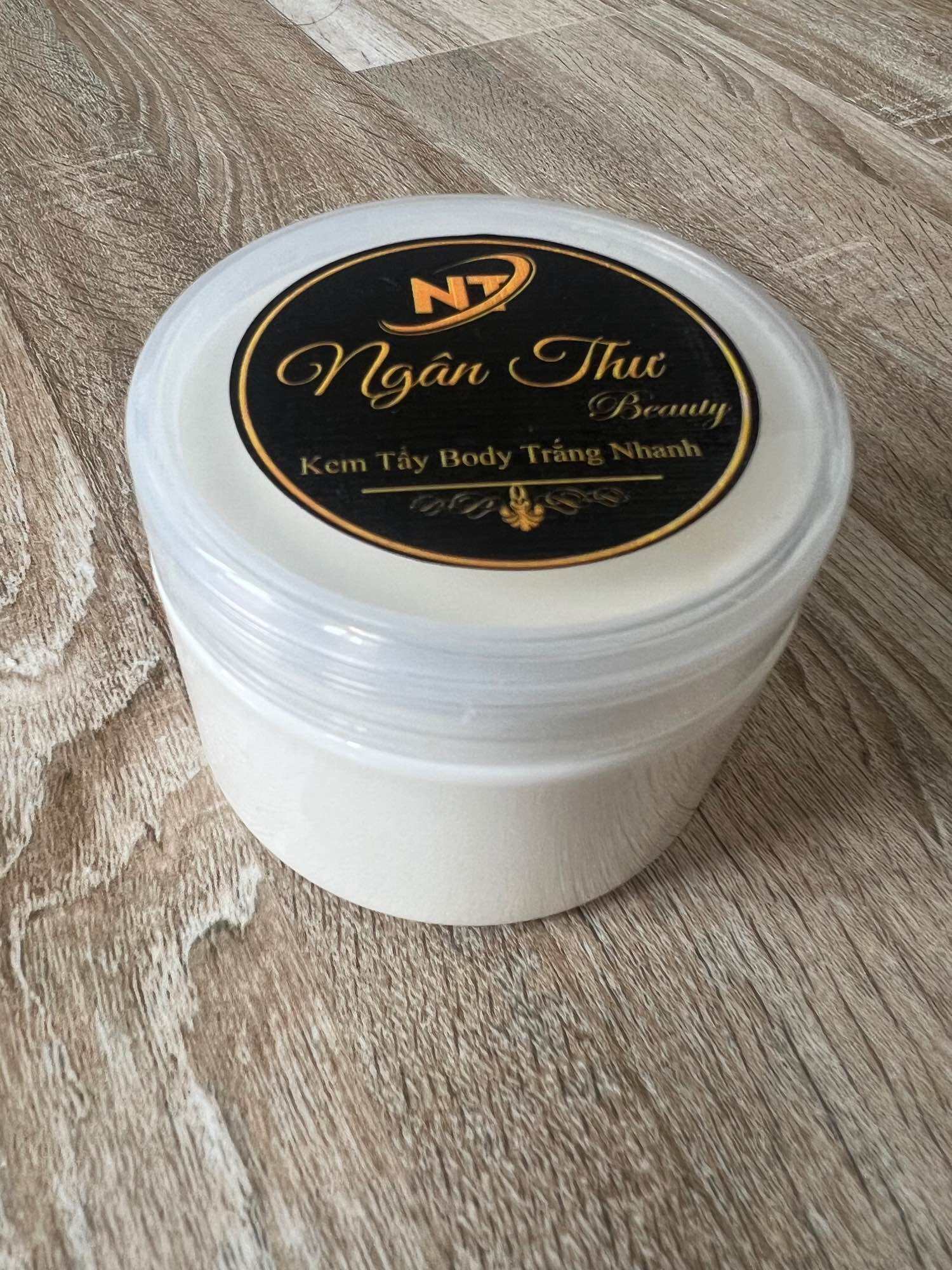 (Hũ test) Kem Body Tẩy 150g Trắng Mạnh Th Ngân Thư