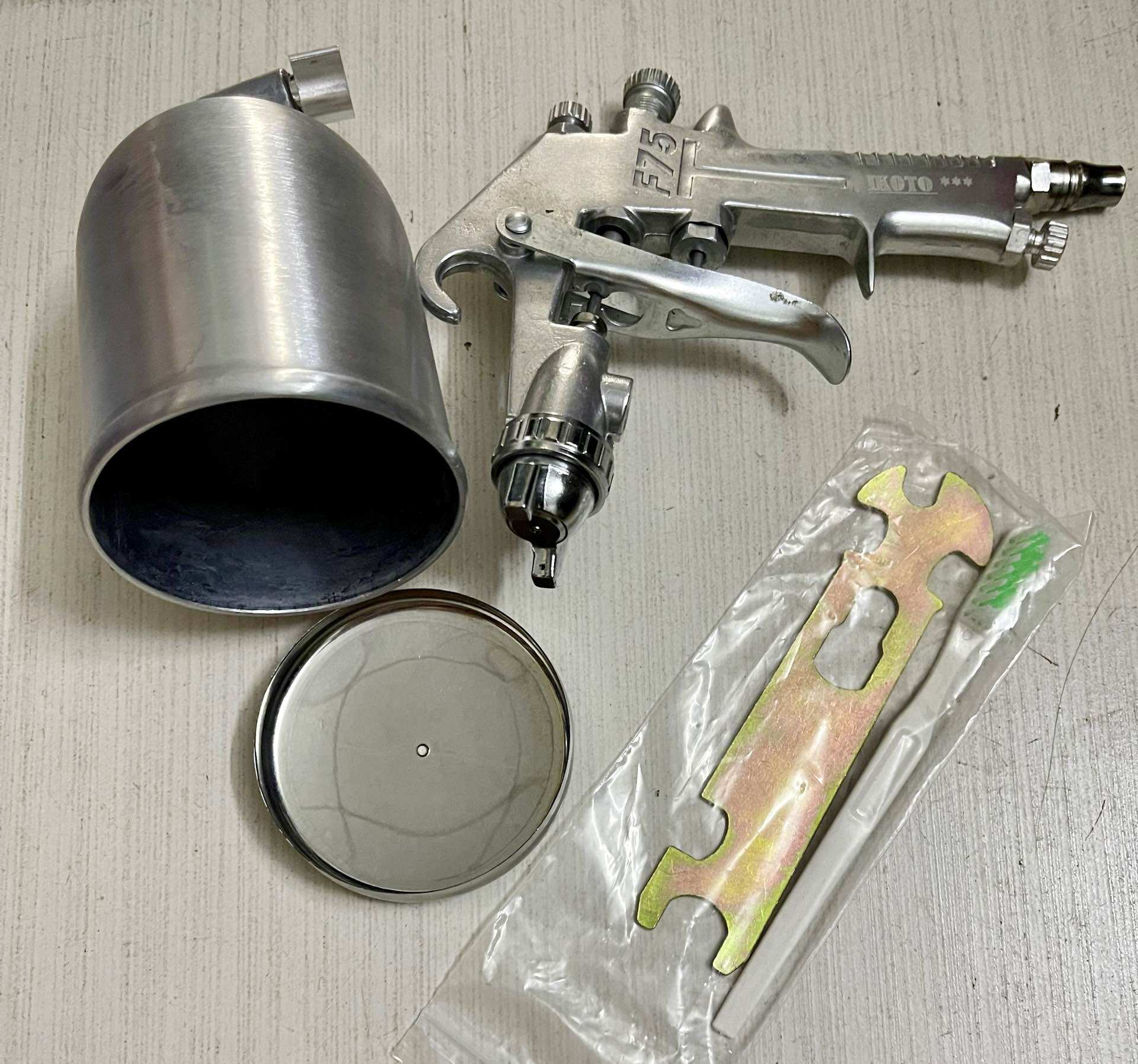 Súng phun sơn F75( bình 400cc) chính hãng