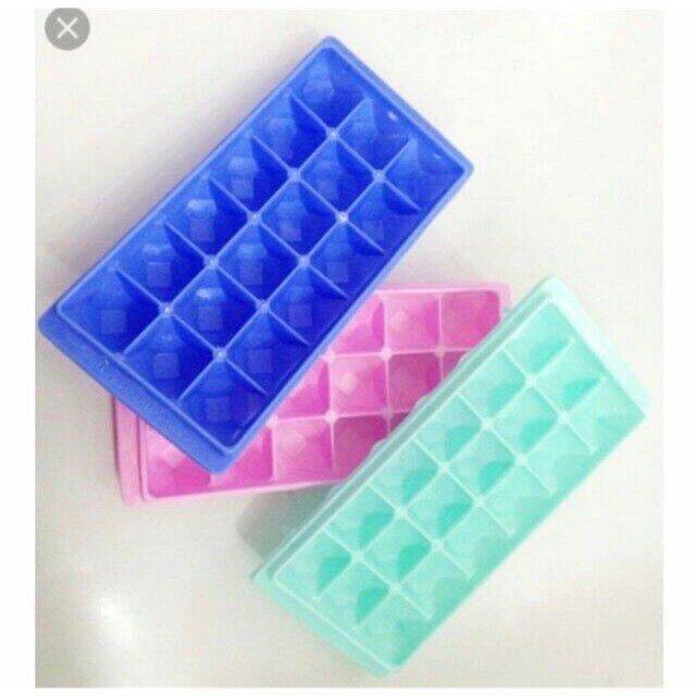 khay làm đá nhựa việt nhật (18 viên)