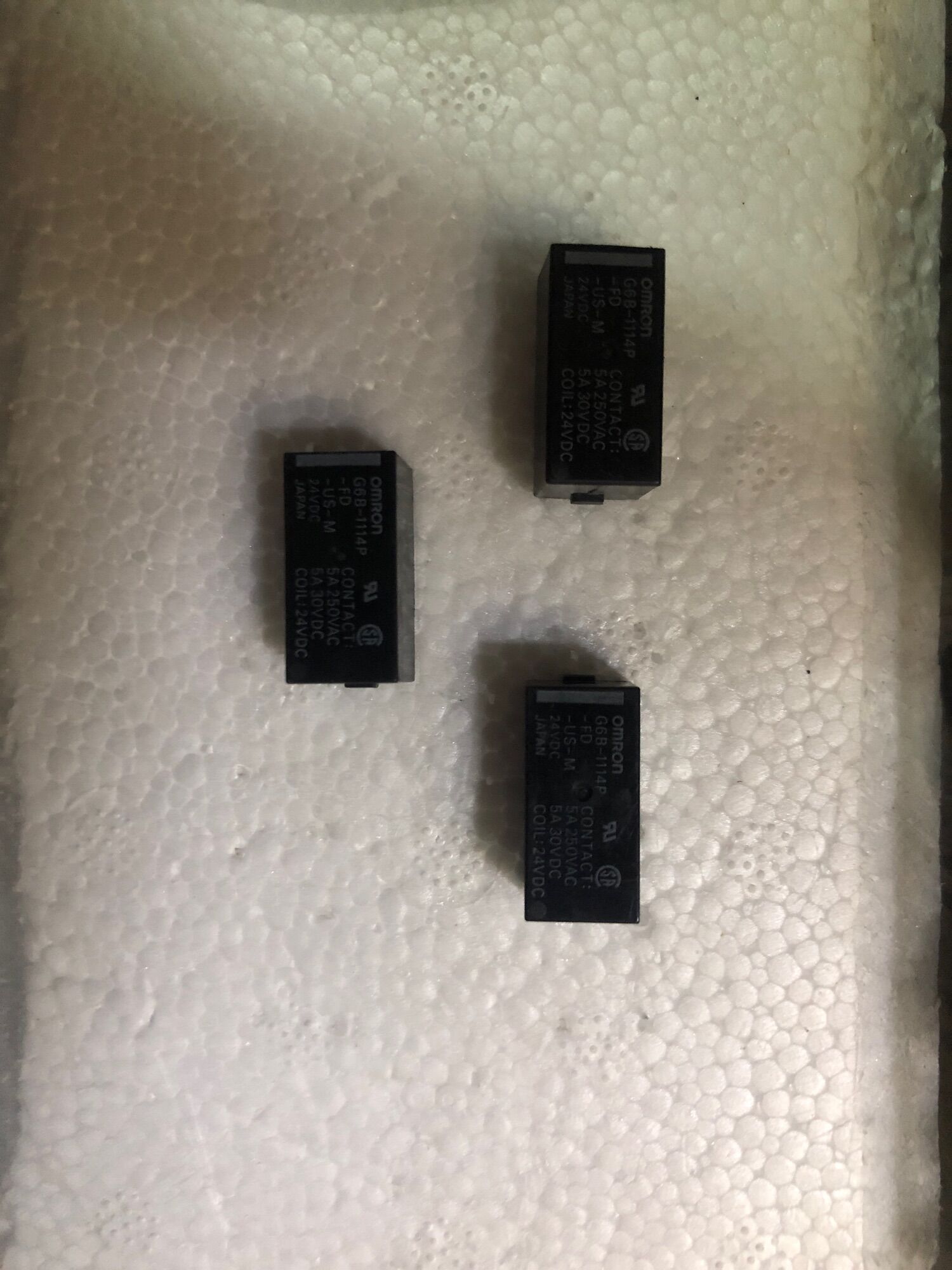 Relay / Rơ le / G6B-1114P / Omron / 24VDC / 5A / 4 Chân