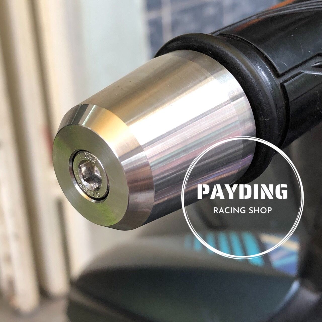 HÌNH THẬT- Gù tay lai kiểu SH -Gù chống rung nguyên khối Inox 304 nặng 350g, 420g gắn cho tất cả các dòng xe (tặng kèm nhôm đóng 18,5mm + 2 ốc gắn ) Số lượng: 1 cặp