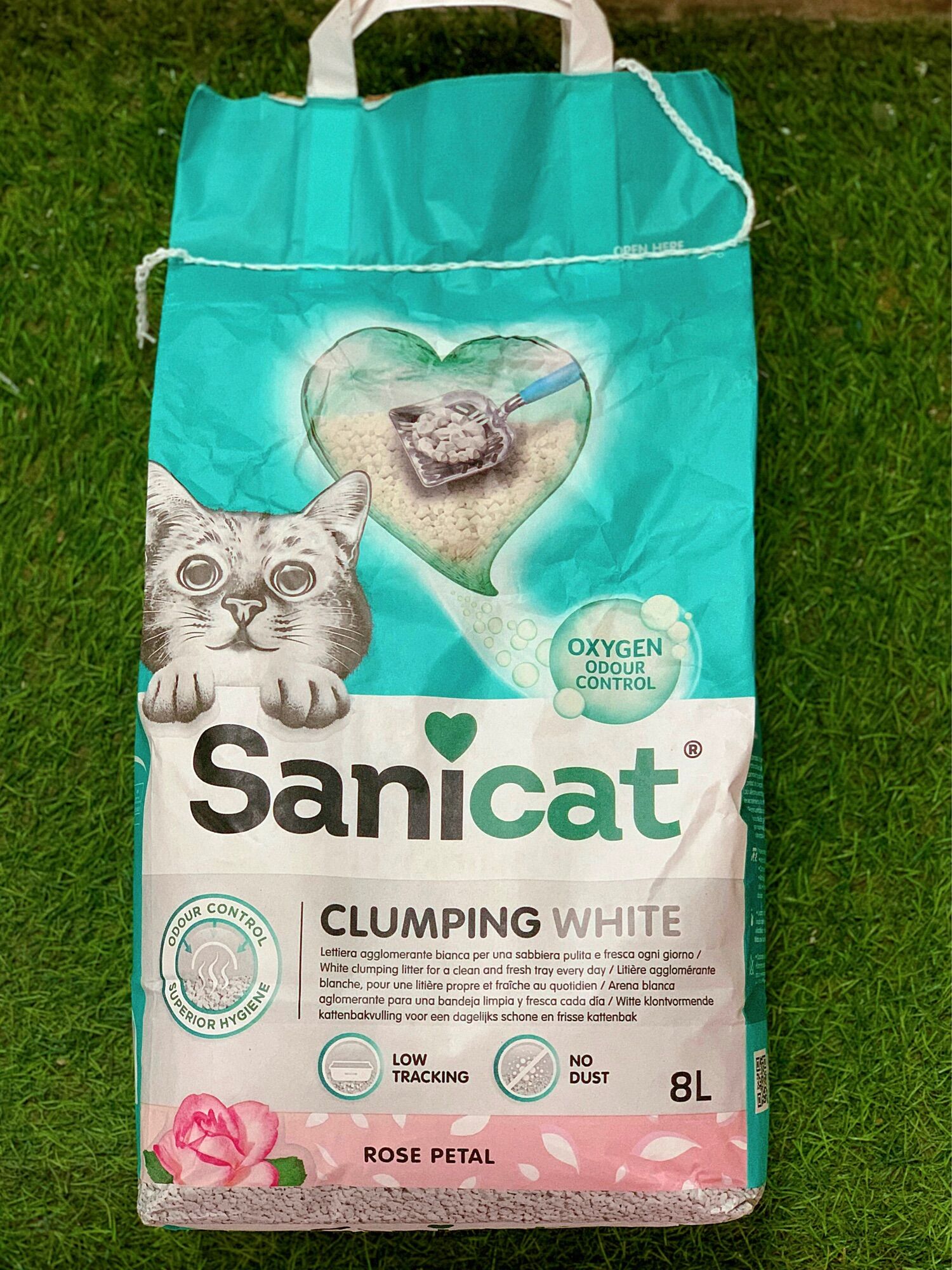 Cát vệ sinh cho mèo Sanicat Bentonite đất sét siêu vón